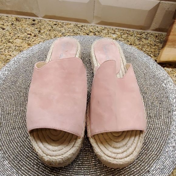 SOLD!! SPLENDID Franci Suede Slides - Size 9 - Picture 2 of 6